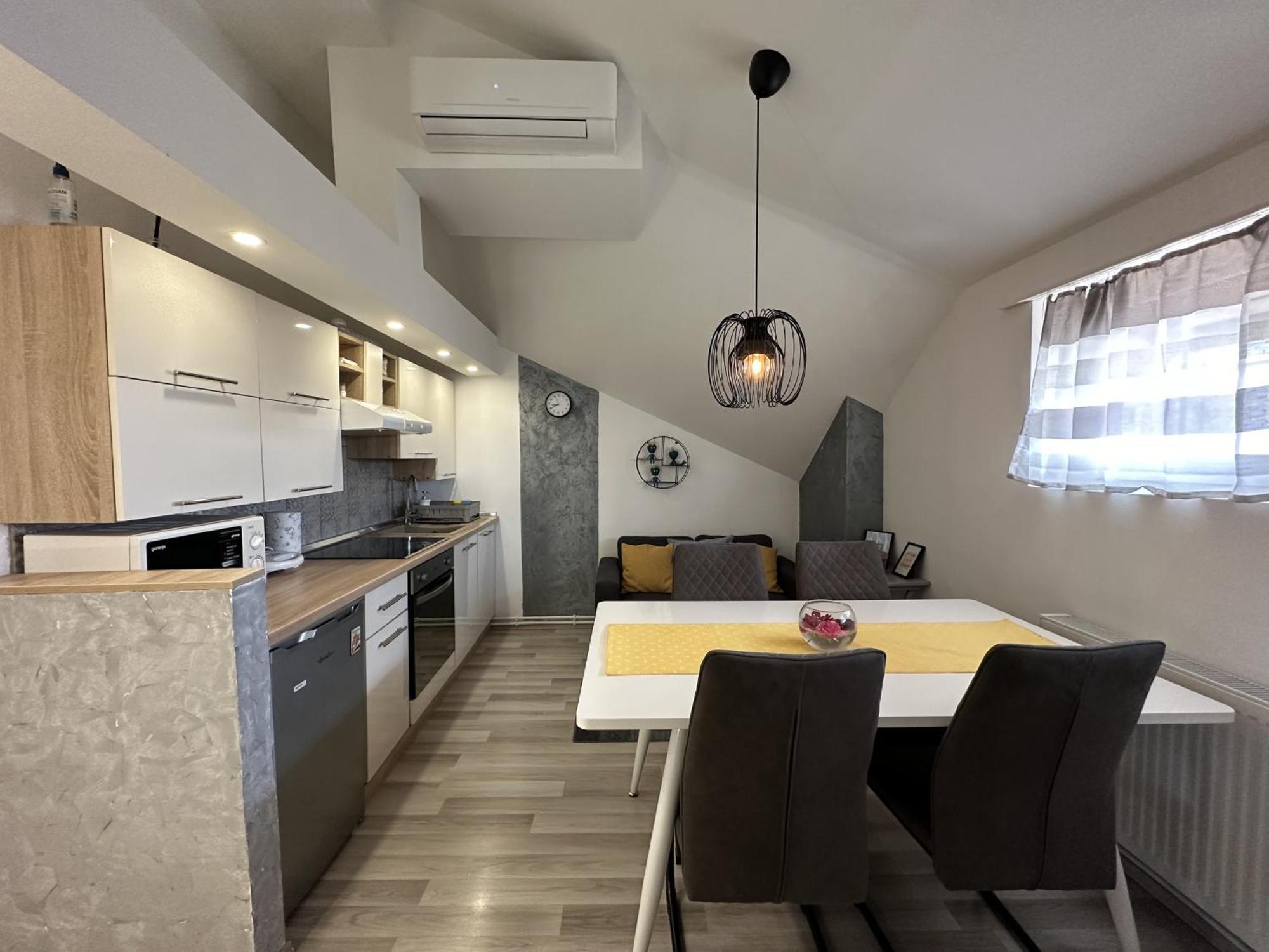 Albert Apartments Zagreb Airport Velika Gorica Bagian luar foto