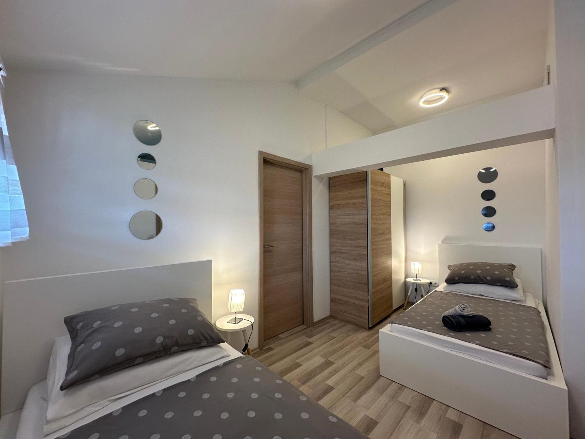 Albert Apartments Zagreb Airport Velika Gorica Bagian luar foto
